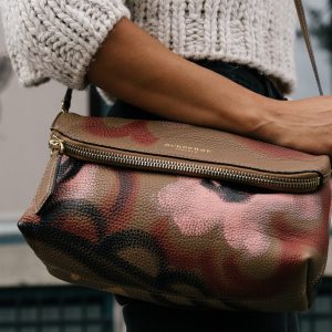 Toujours adopter du sac à main en cuir