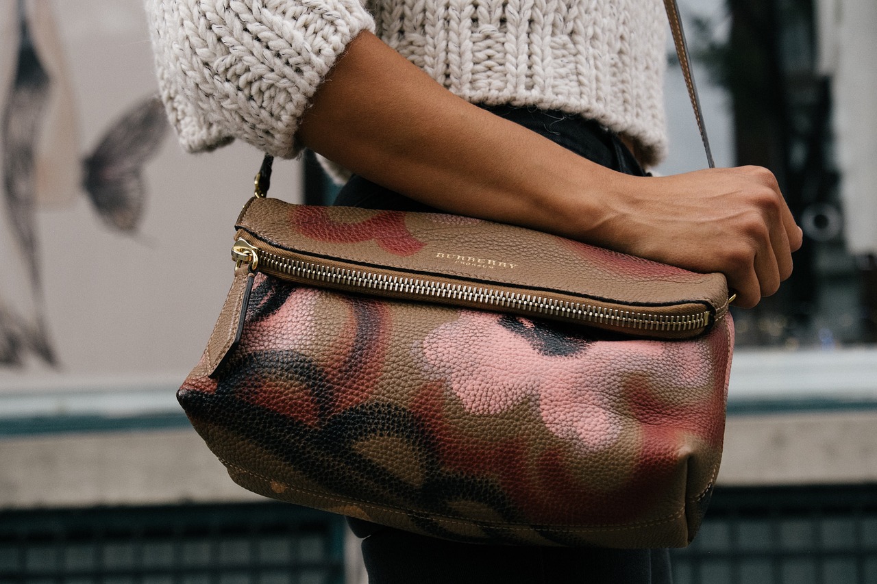 Toujours adopter du sac à main en cuir